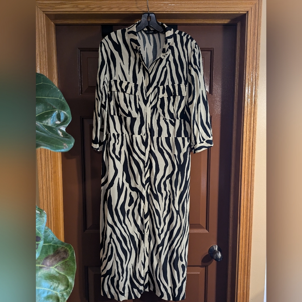 Midi dress - Picture 12 of 16